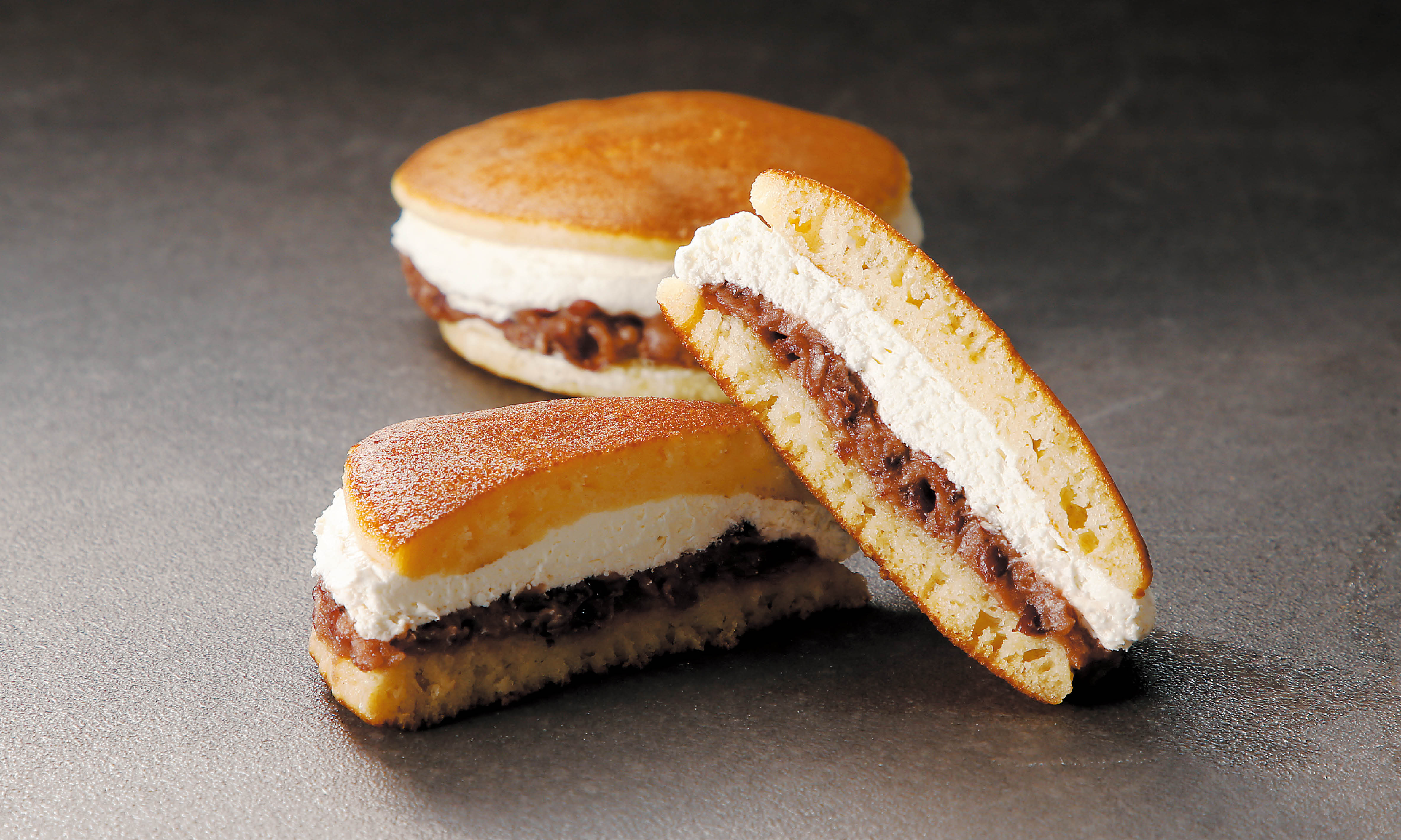 もちどら焼き風サンド｜超分厚いクリームたっぷり和スイーツ 和洋折衷の新感覚スイーツ！「たっぷりクリームどら焼き
